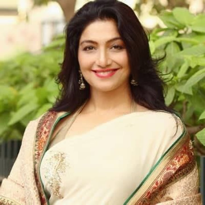 Aarti Nagpal - Bio, Age, Net Worth, Height, Divorce, Nationality, Body Measurement, Career