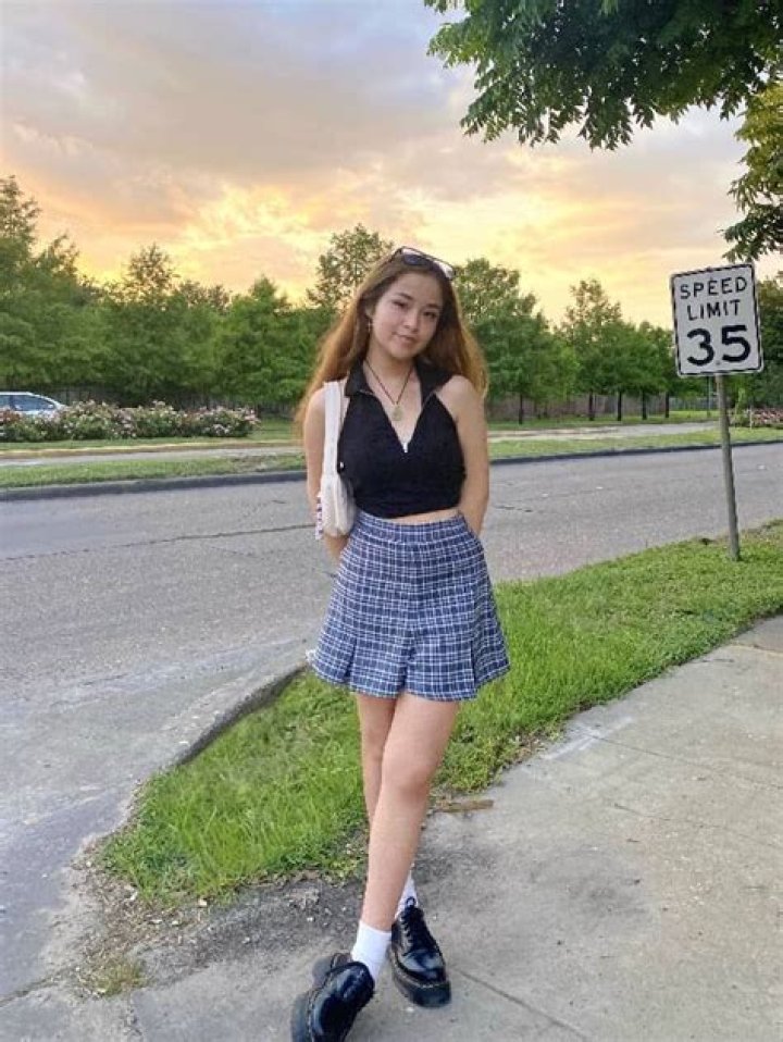 Adela Dadoll - Bio, Career, Age, Net Worth, Height, Facts