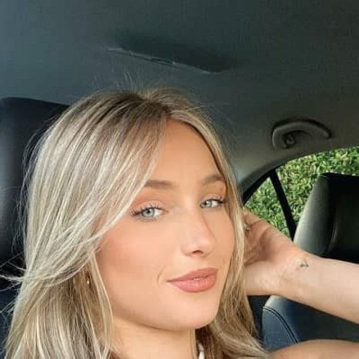 Amanda Saxon - Bio, Age, Career, Net Worth, Height, Facts