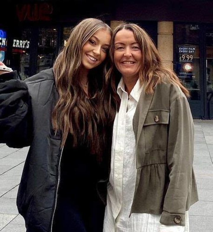 Anastasia Kingsnorth - Bio, Age, Net Worth, Height, Single, Nationality, Body Measurement, Career