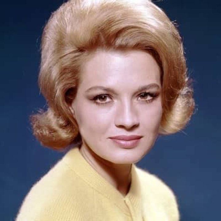Angie Dickinson - Bio, Age, Height, Net Worth, Facts, Nationality