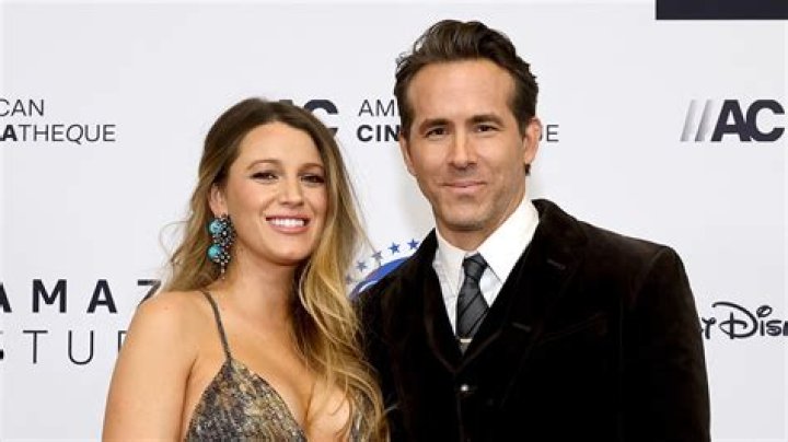 Blake Lively - Bio, Age, Net Worth, Salary, Single, Nationality, Career, Wiki