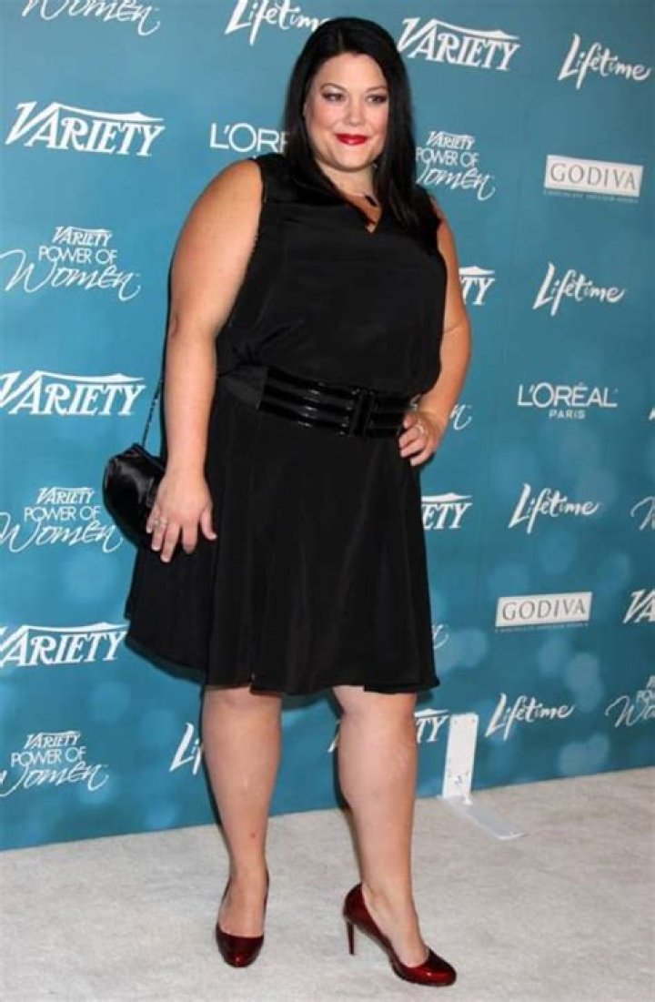 Brooke Elliott - Bio, Career, Single, Age, Net Worth, Height, Facts