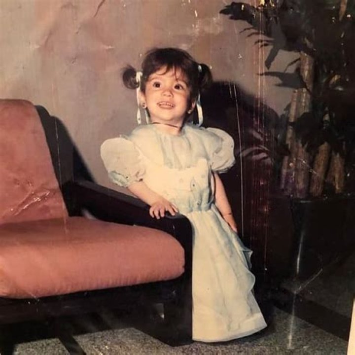 Claudia Gusmano - Bio, Age, Height, Net Worth, Facts, Nationality