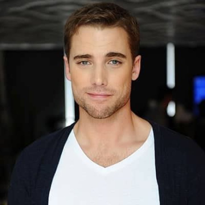 Dustin Milligan - Bio, Age, Height, In Relation, Nationality, Body Measurement, Career