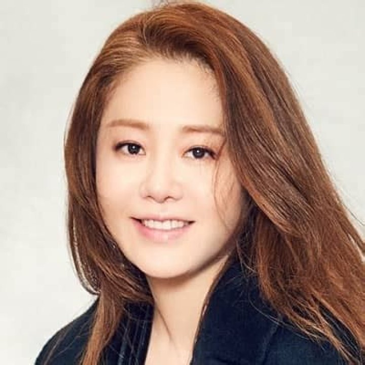 Go Hyun-jung - Bio, Age, Height, Net Worth, Facts, Nationality