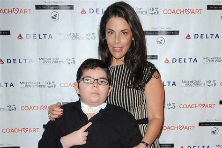 Grayson Smiley - Bio, Age, Single, Nationality, Body Measurement, Career