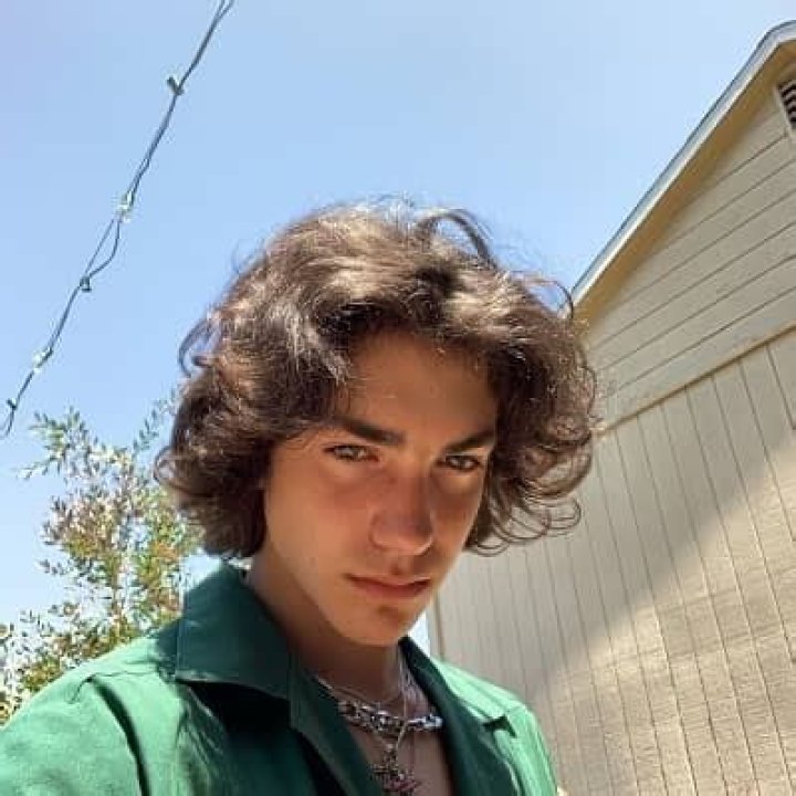 Griffin Collins - Bio, Age, Single, Nationality, Net Worth, Facts