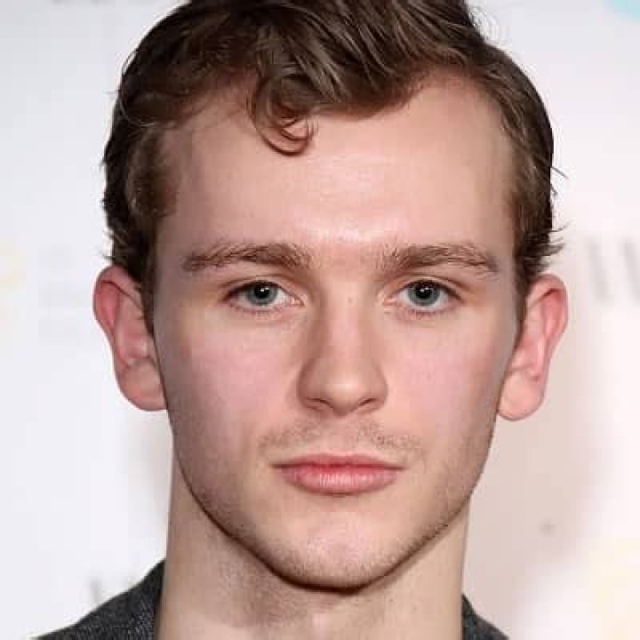 Harry Lawtey - Bio, Age, Height, Single, Nationality, Career, Wiki