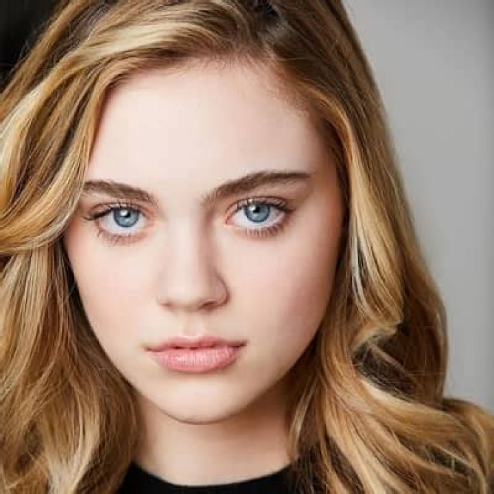 Isabel Gravitt - Bio, Age, Height, Net Worth, Facts, Nationality