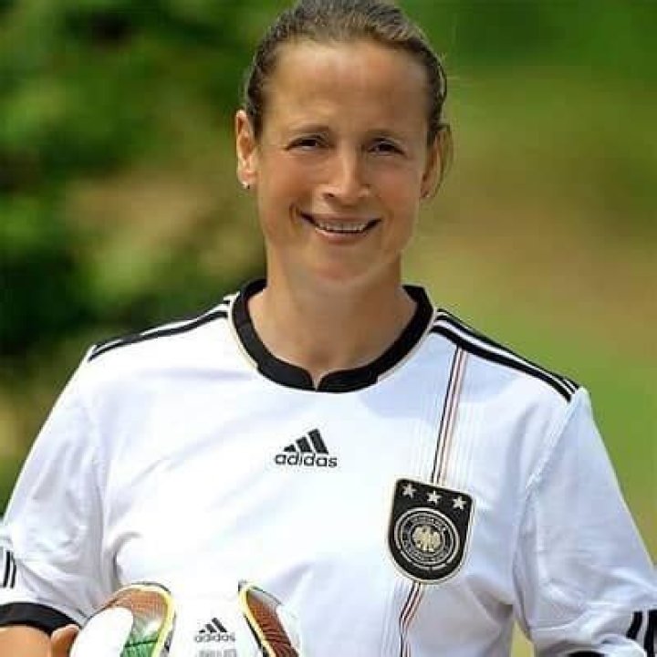 Isabell Werth - Bio, Age, Height, Married, Nationality, Body Measurement, Career