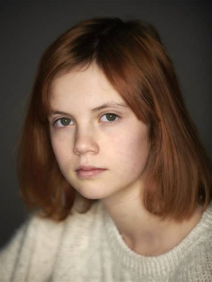Isla Johnston - Bio, Age, Height, Married, Nationality, Career, Wiki