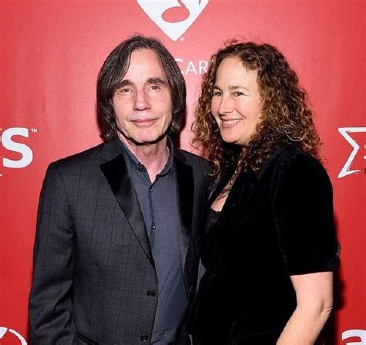 Jackson Browne - Bio, Age, Net Worth, Height, Married, Nationality, Career