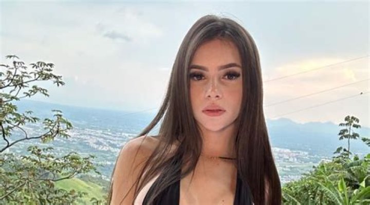 Karina Fontes - Bio, Age, Height, Net Worth, Facts, Nationality