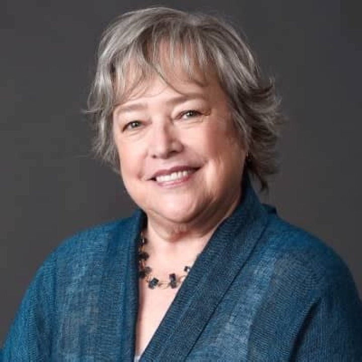 Kathy Bates - Bio, Age, Net Worth, Salary, Height, Divorce, Nationality, Body Measurement, Career