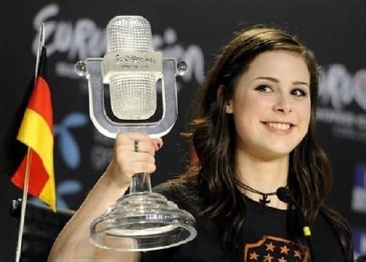 Lena Meyer-Landrut - Net Worth, Height, Bio, Career, Single, Facts