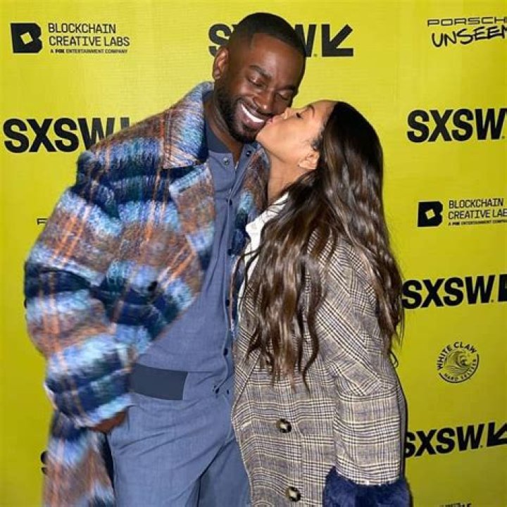 Lex Scott Davis Bio, Career, Age, Net Worth, Height, Facts