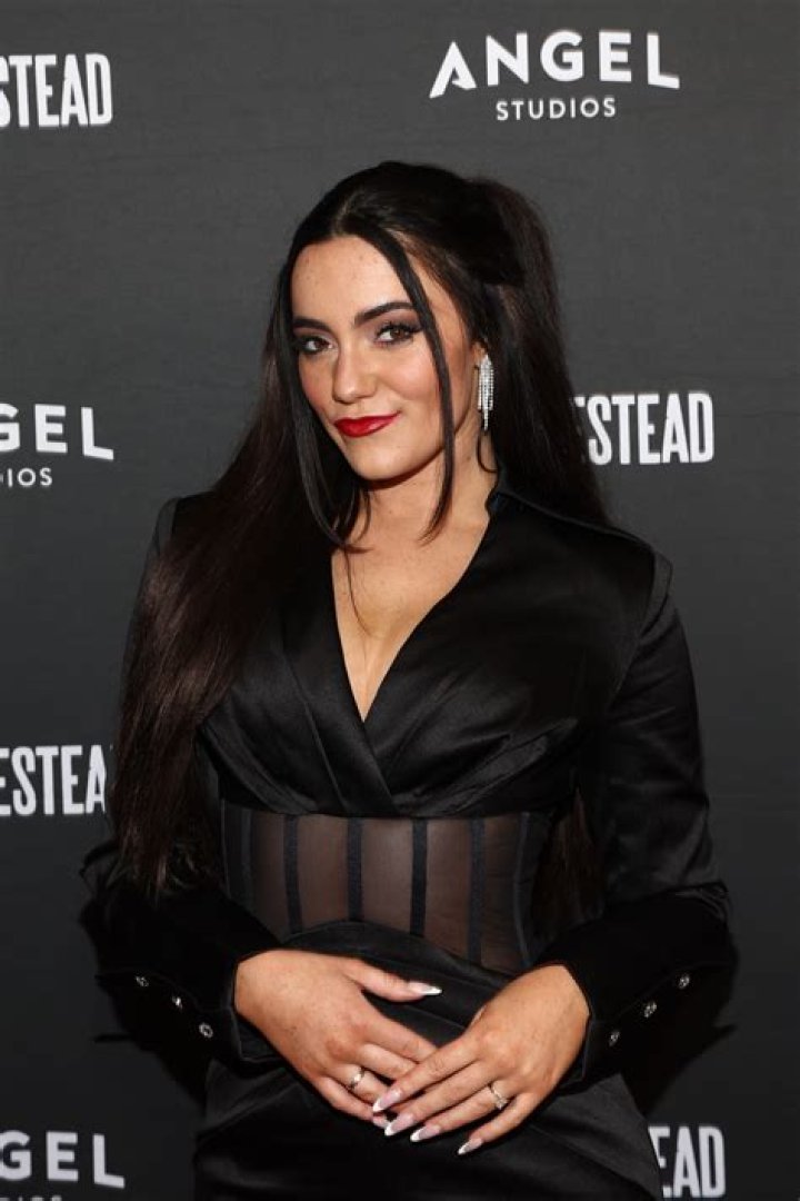 Liana Ramirez - Bio, Age, Net Worth, Single, Nationality, Career, Wiki