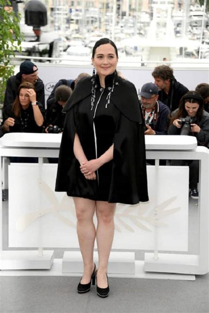 Lily Gladstone - Bio, Age, Height, Net Worth, Facts, Nationality