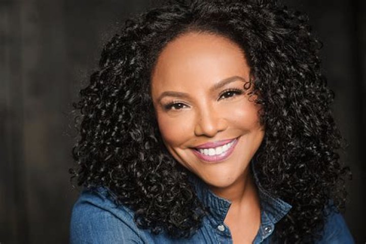 Lynn Whitfield - Bio, Age, Net Worth, Height, Divorce, Nationality, Body Measurement, Career