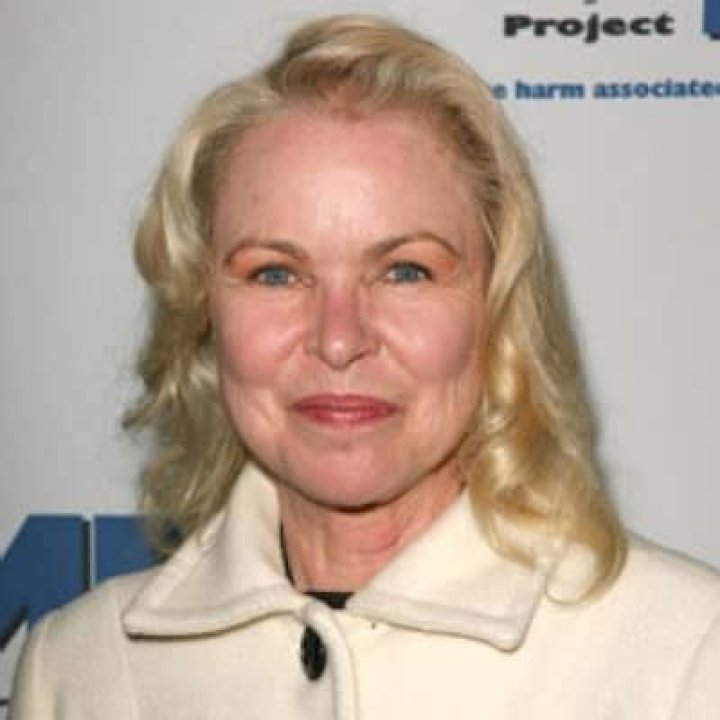 Michelle Phillips - Bio, Age, Height, Net Worth, Facts, Nationality