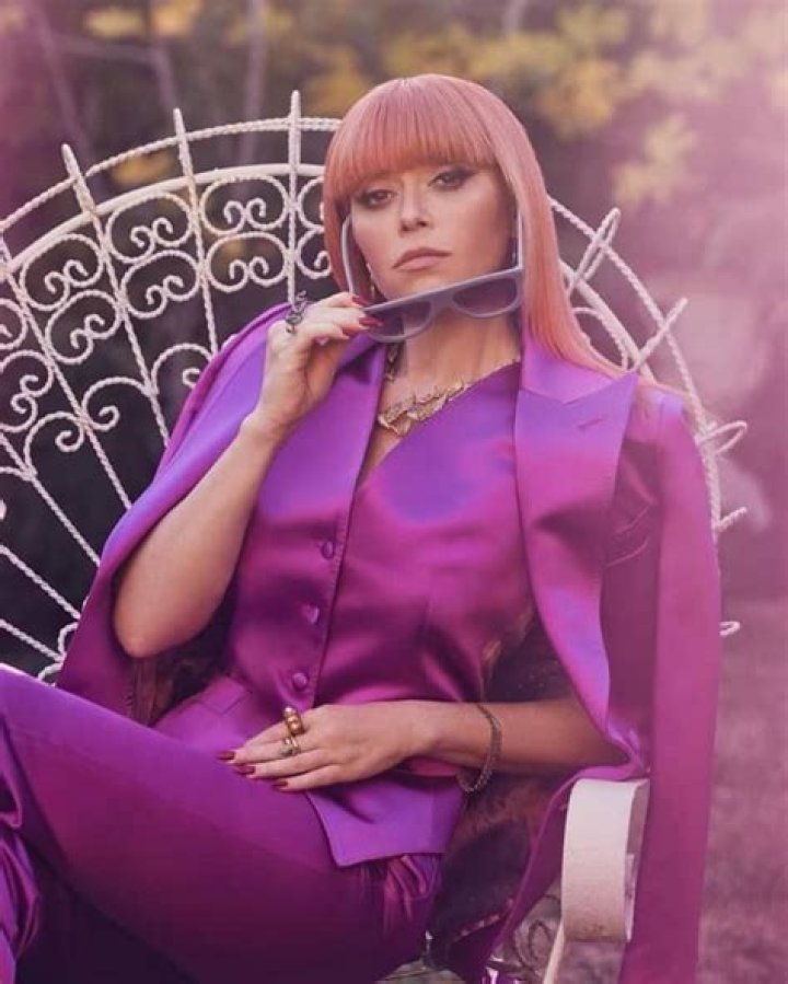Natasha Lyonne - Bio, Age, Career, Nationality, Net Worth, Facts