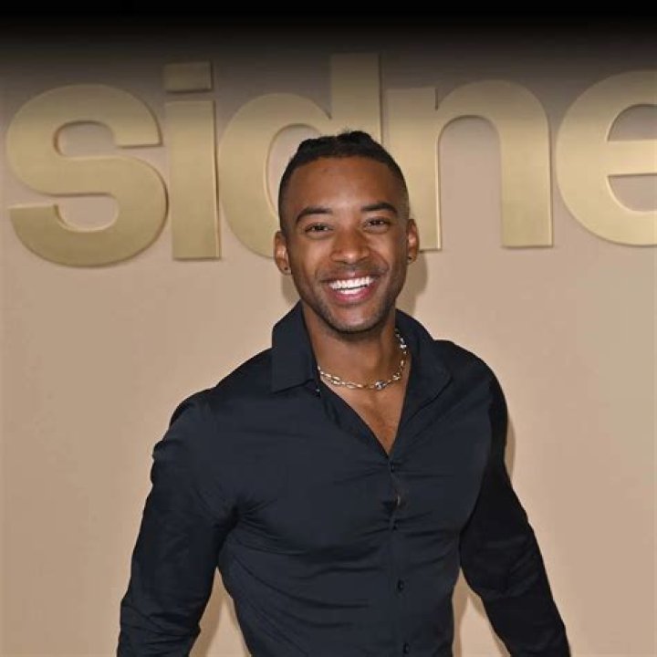 Nathan Sharp - Bio, Age, Net Worth, Height, Single, Nationality, Body Measurement, Career