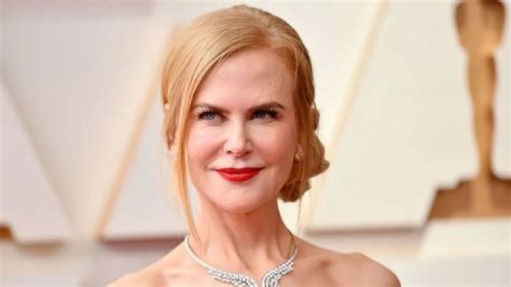 Nicole Kidman - Bio, Age, Net Worth, Height, Married, Nationality, Body Measurement, Career