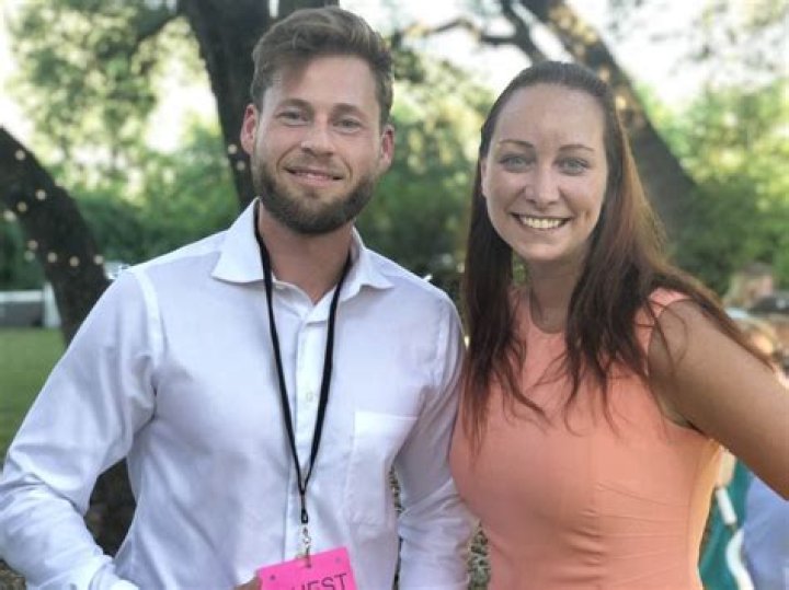 Owen Shroyer - Bio, Age, Net Worth, Height, Single, Nationality, Career