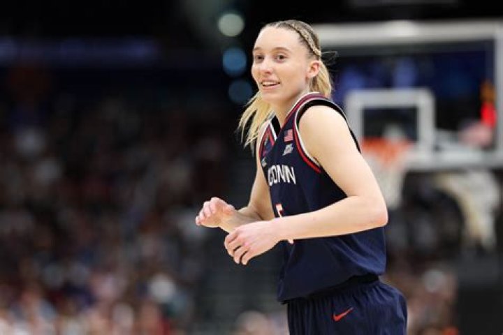 Paige Bueckers - Bio, Age, Net Worth, Height, Single, Nationality, Body Measurement, Career