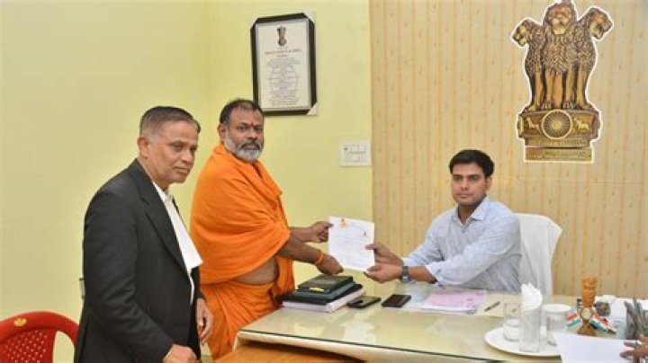 Paripoornananda Swami - Bio, Age, Height, Single, Nationality, Body Measurement, Career