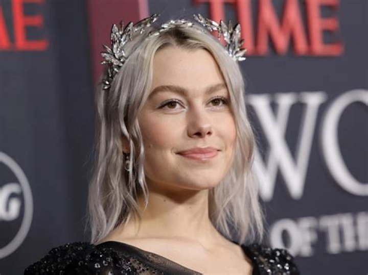 Phoebe Bridgers - Bio, Age, Net Worth, Height, In Relation, Nationality