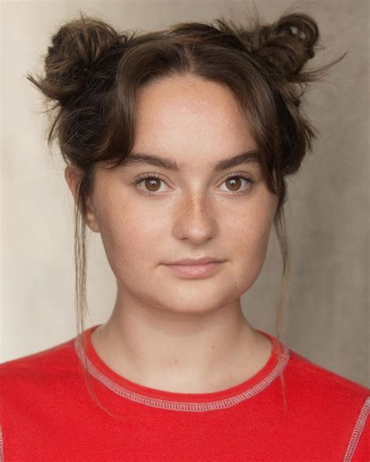 Pixie Davies - Bio, Age, Net Worth, Height, Single, Nationality, Body Measurement, Career