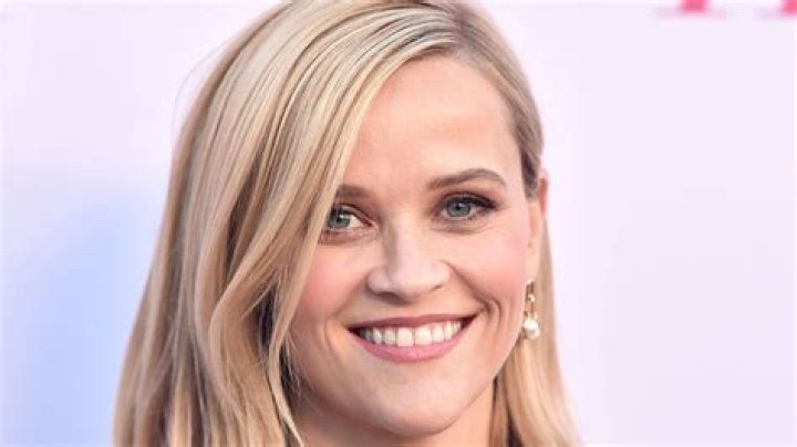 Reese Witherspoon - Bio, Age, Net Worth, Married, Nationality, Body Measurement, Career