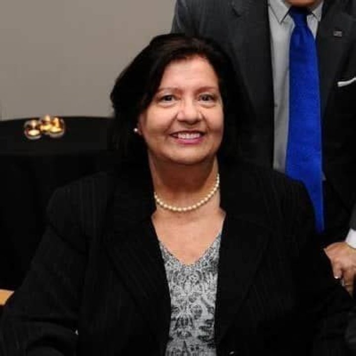 Robyn Krauthammer - Bio, Age, Net Worth, Height, Widow, Nationality, Body Measurement, Career