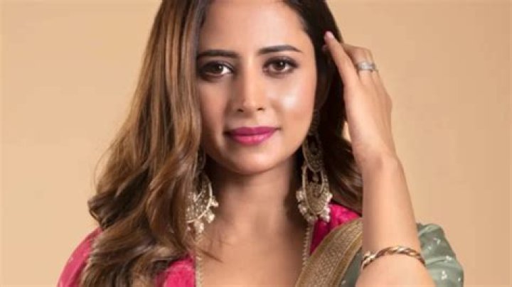 Sargun Mehta - Bio, Age, Single, Nationality, Body Measurement, Career