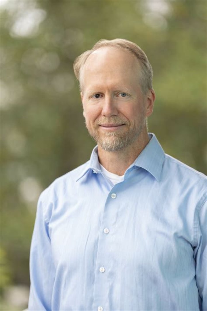 Shane Sparks - Bio, Age, Single, Nationality, Body Measurement, Career