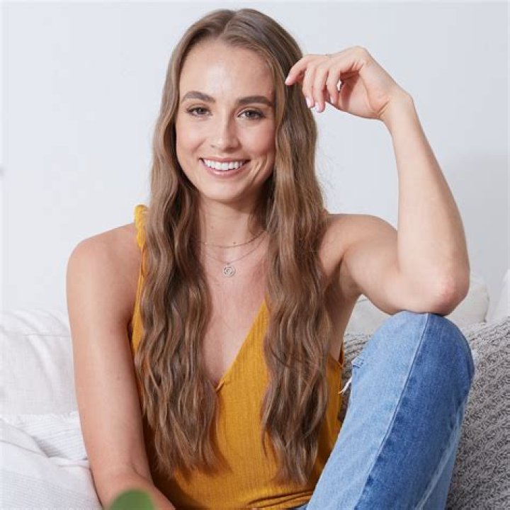 Shannon DeMita - Bio, Age, Married, Nationality, Body Measurement, Career