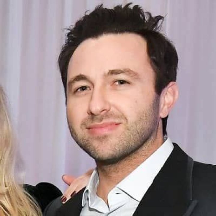 Simon Tikhman - Bio, Age, Net Worth, Height, Married, Nationality, Body Measurement, Career