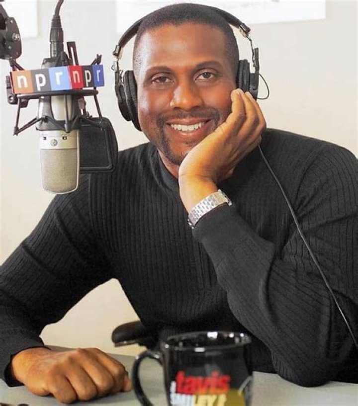 Tavis Smiley - Bio, Age, Height, Net Worth, Facts, Nationality