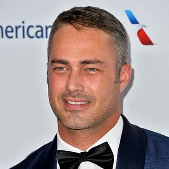 Taylor Kinney - Bio, Age, Height, Net Worth, Facts, Nationality